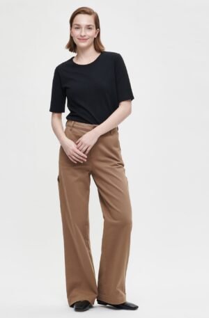 Nanso AINA t-paita - musta