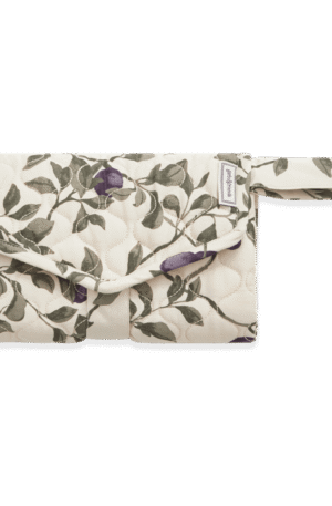 Garbo&Friends Plum satin tikattu change to go, kannettava hoitoalusta 46x80 cm