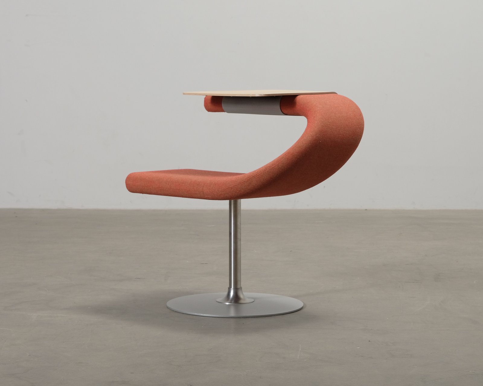 Blå Station Innovation C tuoli oranssi