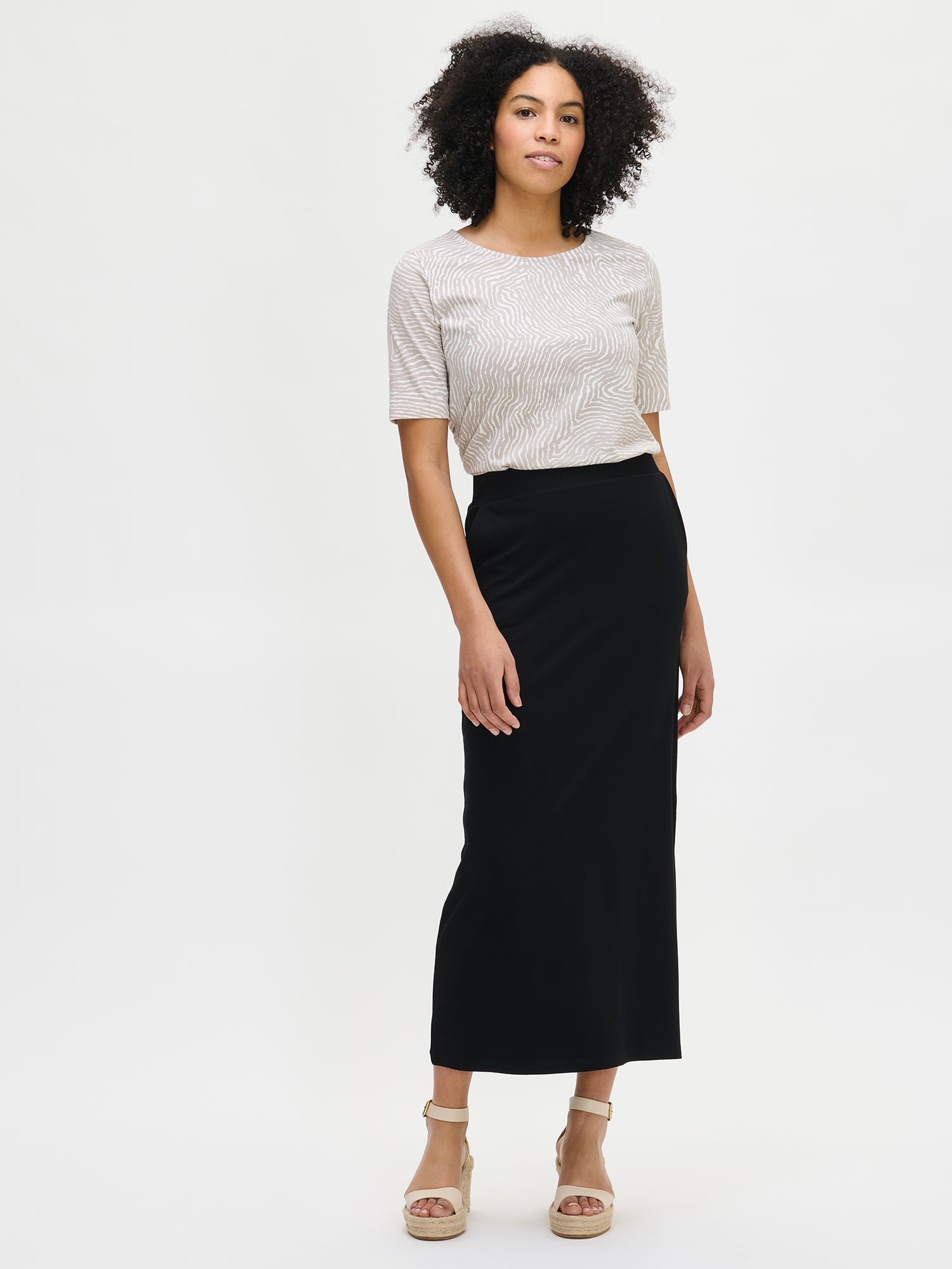 Nanso AIDA hame - musta