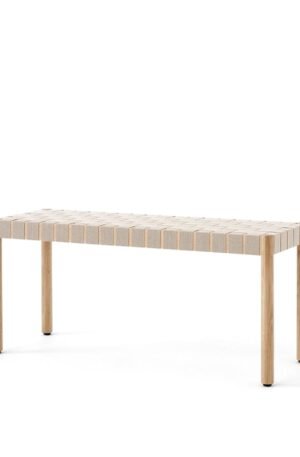 &Tradition Betty TK4 -penkki Oak, luonnonpunottu pellavanauhaistuinosa