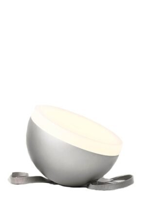 New Works Sphere portable valaisin Warm grey