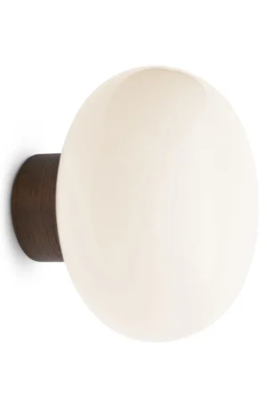 New Works Karl-Johan seinävalaisin Smoked oak-white opal glass