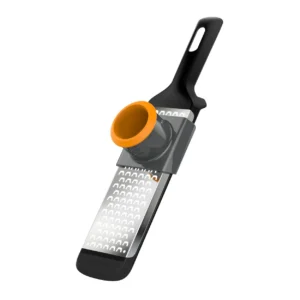 Fiskars Functional Form raastin Karhea