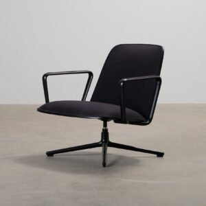 Normann Copenhagen Pad Low nojatuoli musta