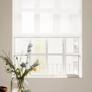 Tea läpikuultava rullaverho