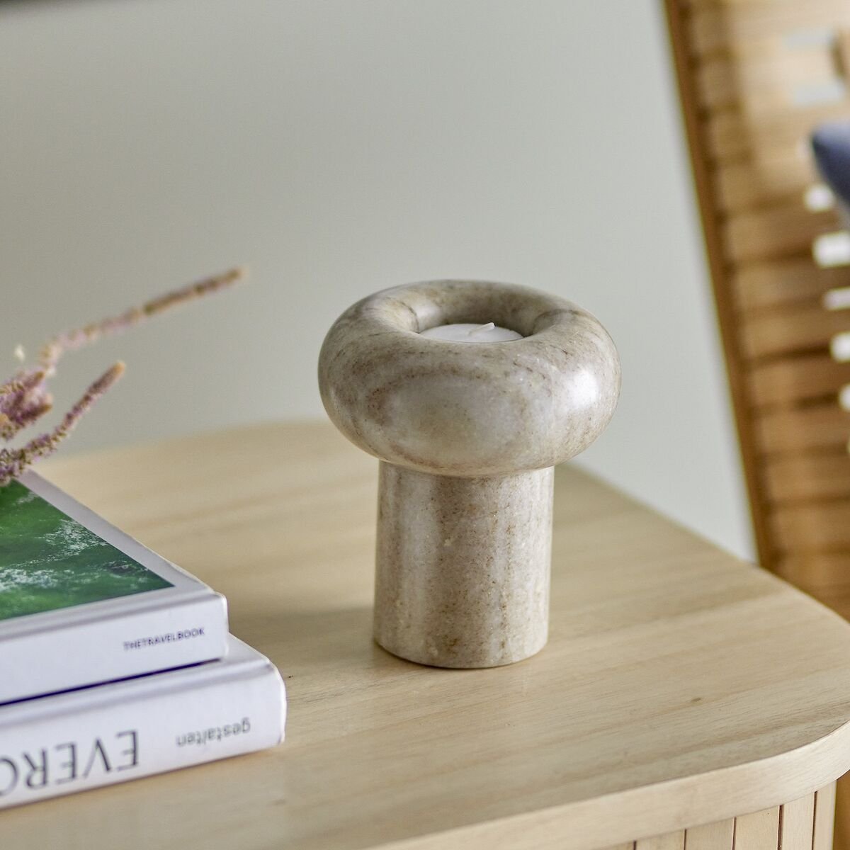 Bloomingville Isabea kynttilänjalka 12 cm beige