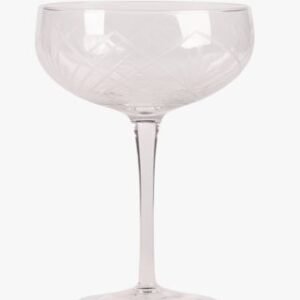 Alexis cocktaillasi läpikuultava