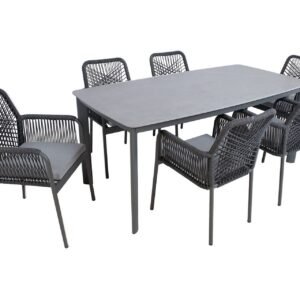 Puutarharyhmä Hela 6 Tuolilla -