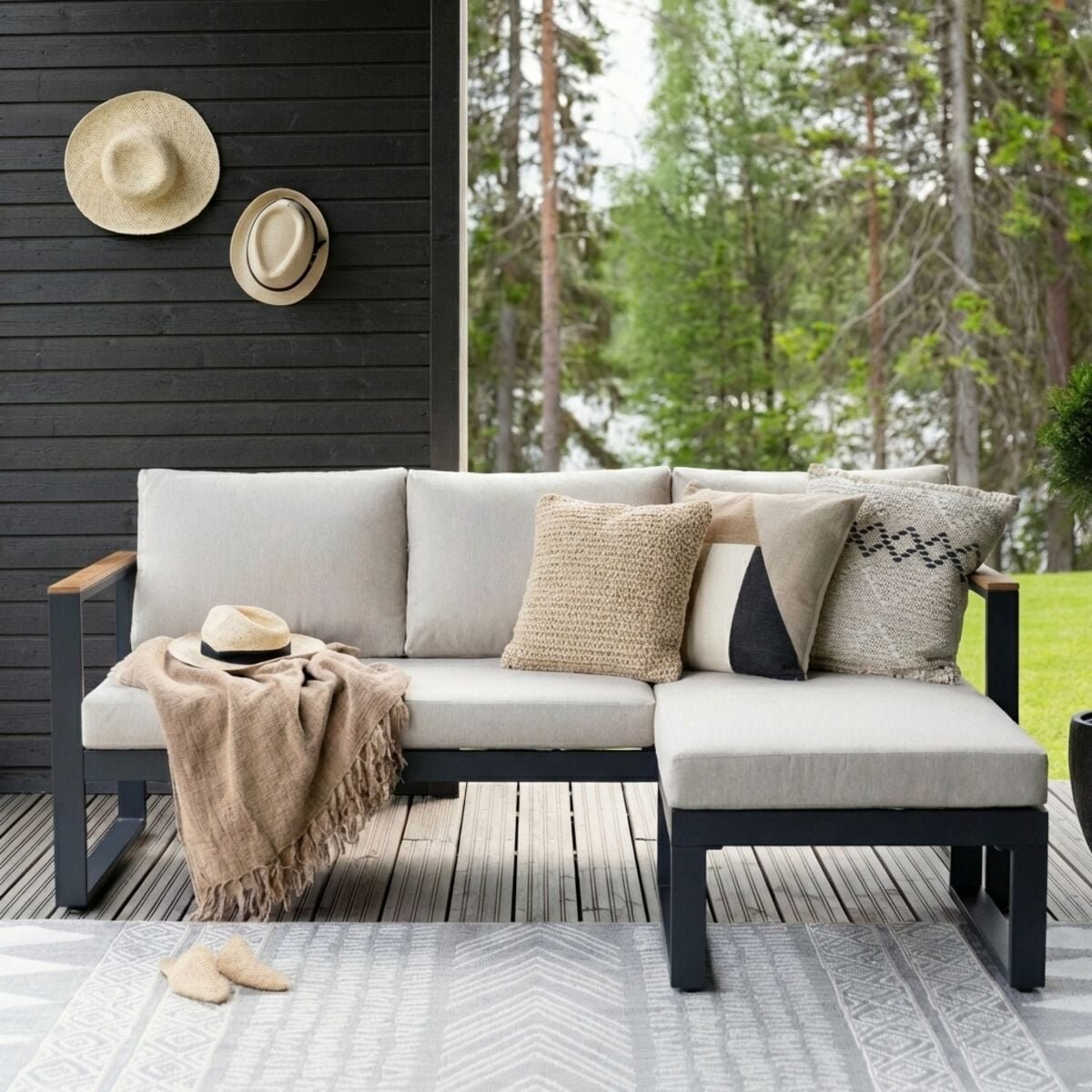 Aava divaanisohva antrasiitti, hiekka pehmusteet