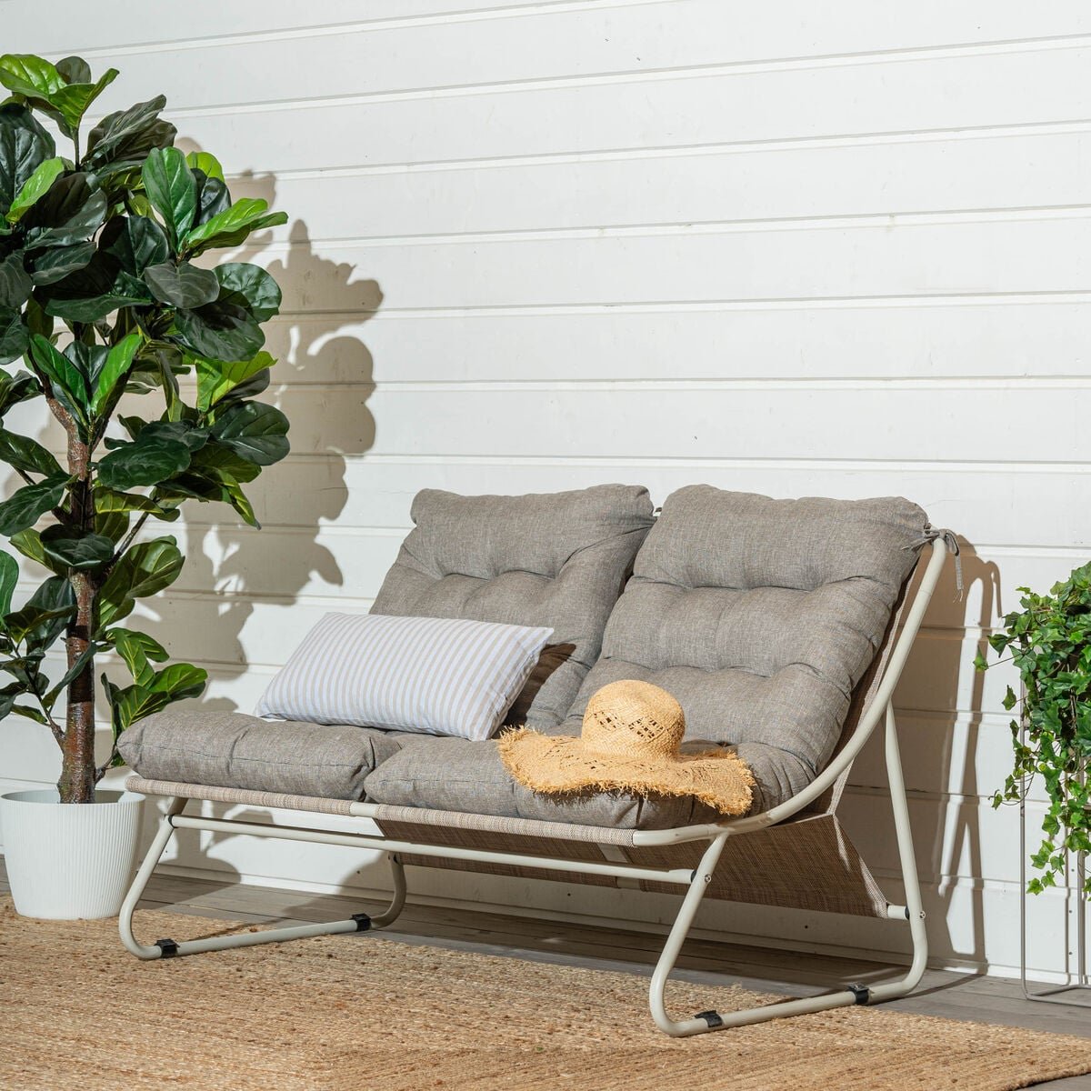 Laakso 2-istuttava sohva greige/hiekka