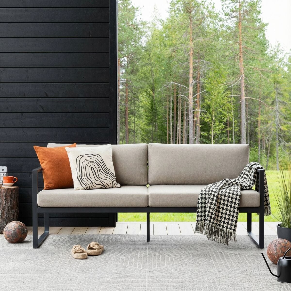 Line 3-istuttava ulkosohva musta/hiekka