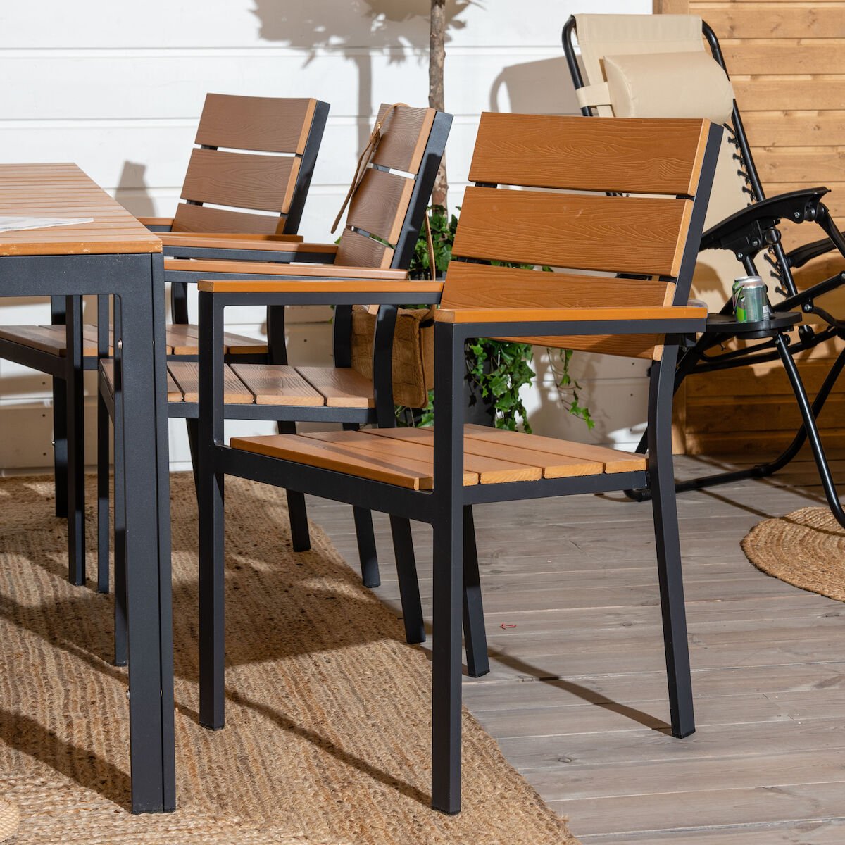 Saari aintwood tuoli ruskea/musta