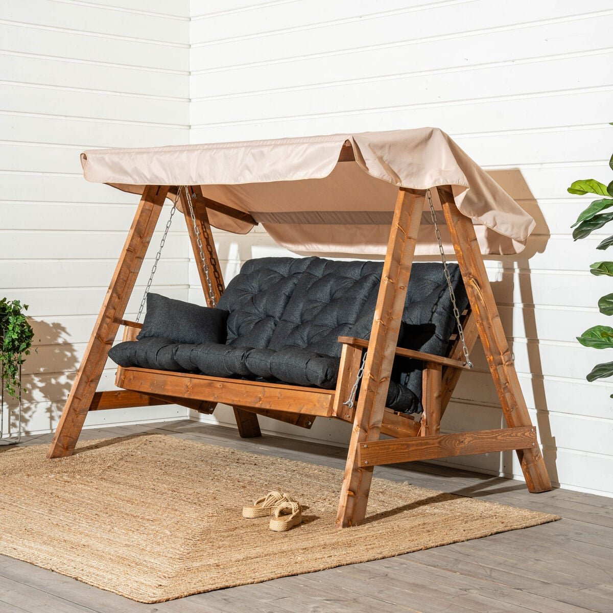 Saaristo pihakeinu Lux pehmusteilla ja katoksella ruskea/antrasiitti