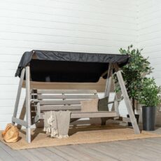 Saaristo pihakeinu katoksella vaaleanharmaa