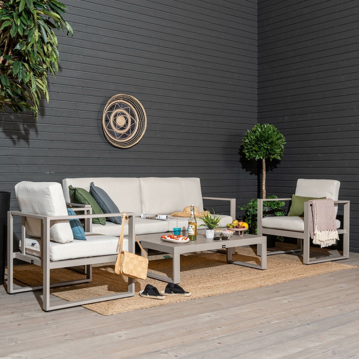 Mooda Kallas sohvaryhmä 3+1+1 sohvapöydällä greige/hiekka