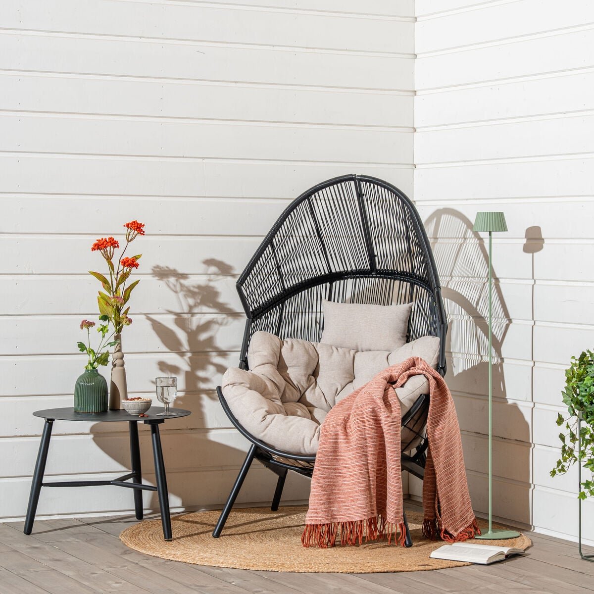 Vivano Lyyra nojatuoli musta/hiekka