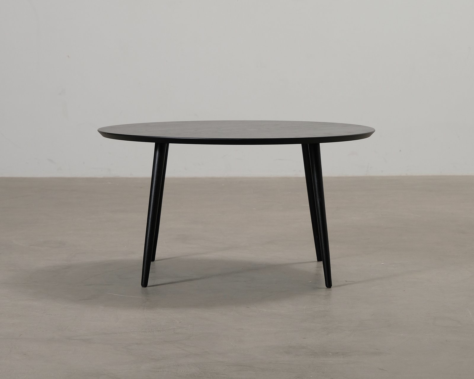sofacompany-hubert-sohvapoyta-o-90-cm-musta-2