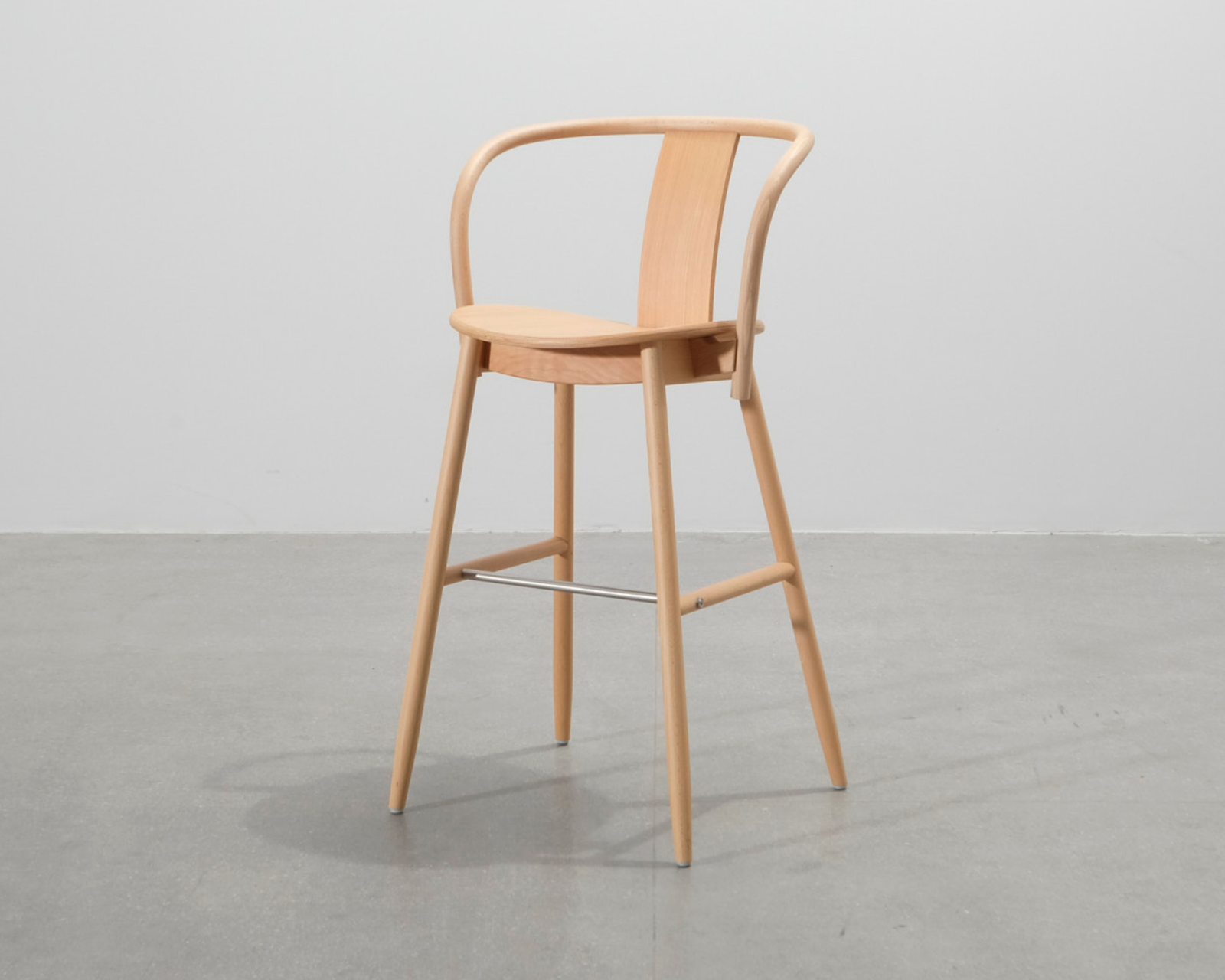 massproductions-icha-baarituoli-tammi-75-cm