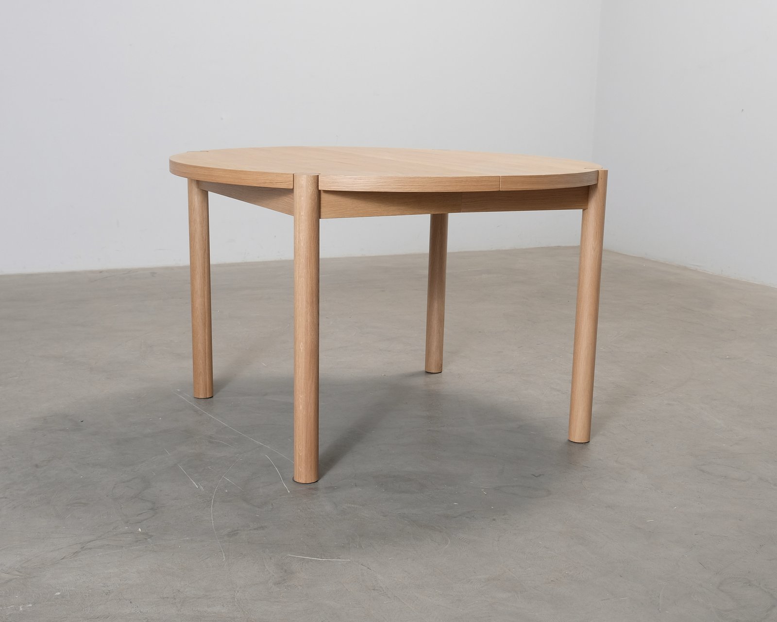 sofacompany-owen-jatkettava-ruokapoyta-120-200-cm-tammi