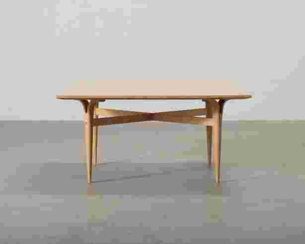 bruno-mathsson-international-sohvapoyta-110-x-100-cm
