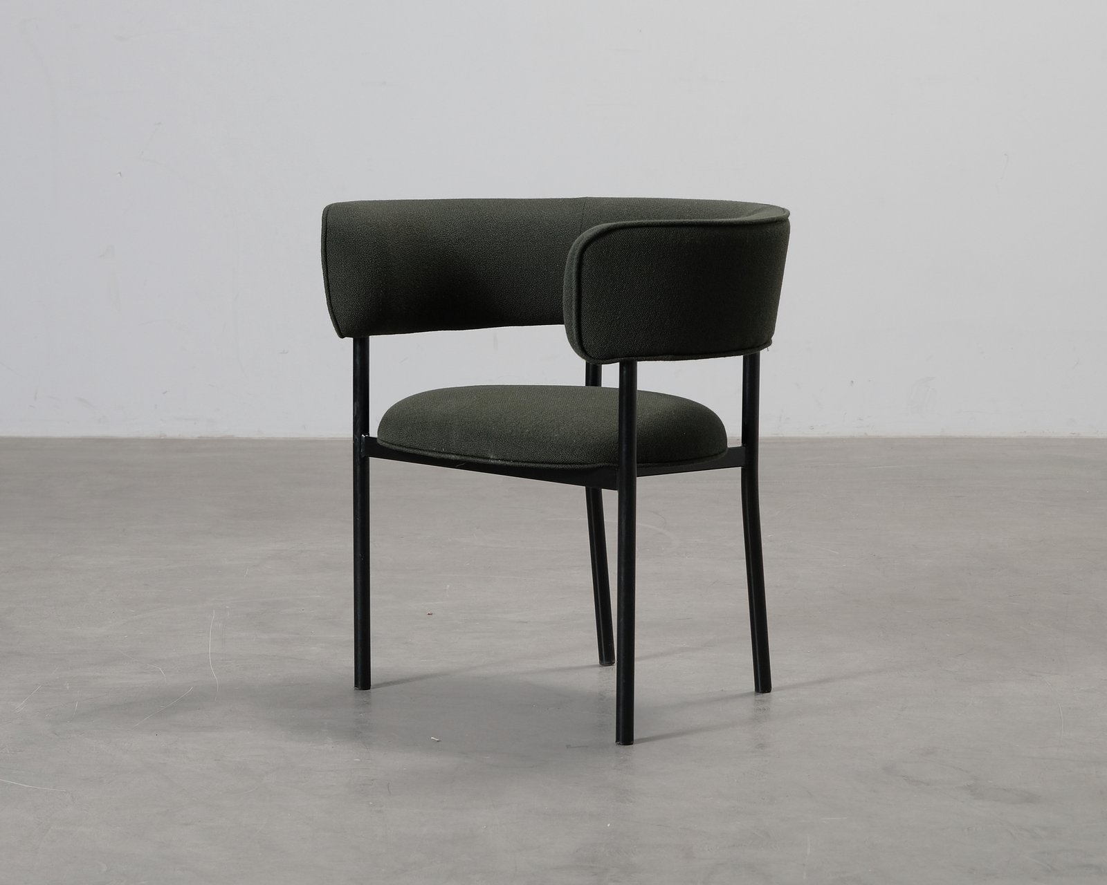 mobel-copenhagen-font-tuoli-tummanvihrea