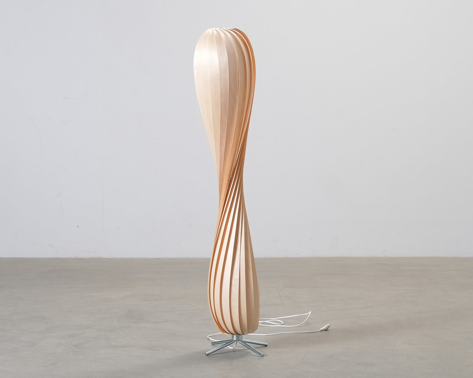 tom-rossau-tr7-lattiavalaisin-natural-4