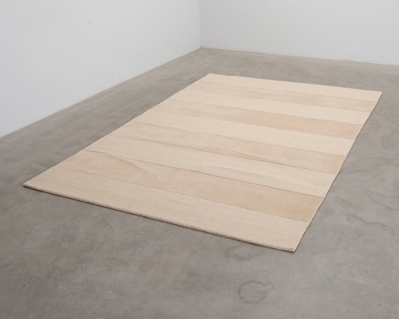 layered-stripe-grande-villamatto-200-x-300-cm-almond
