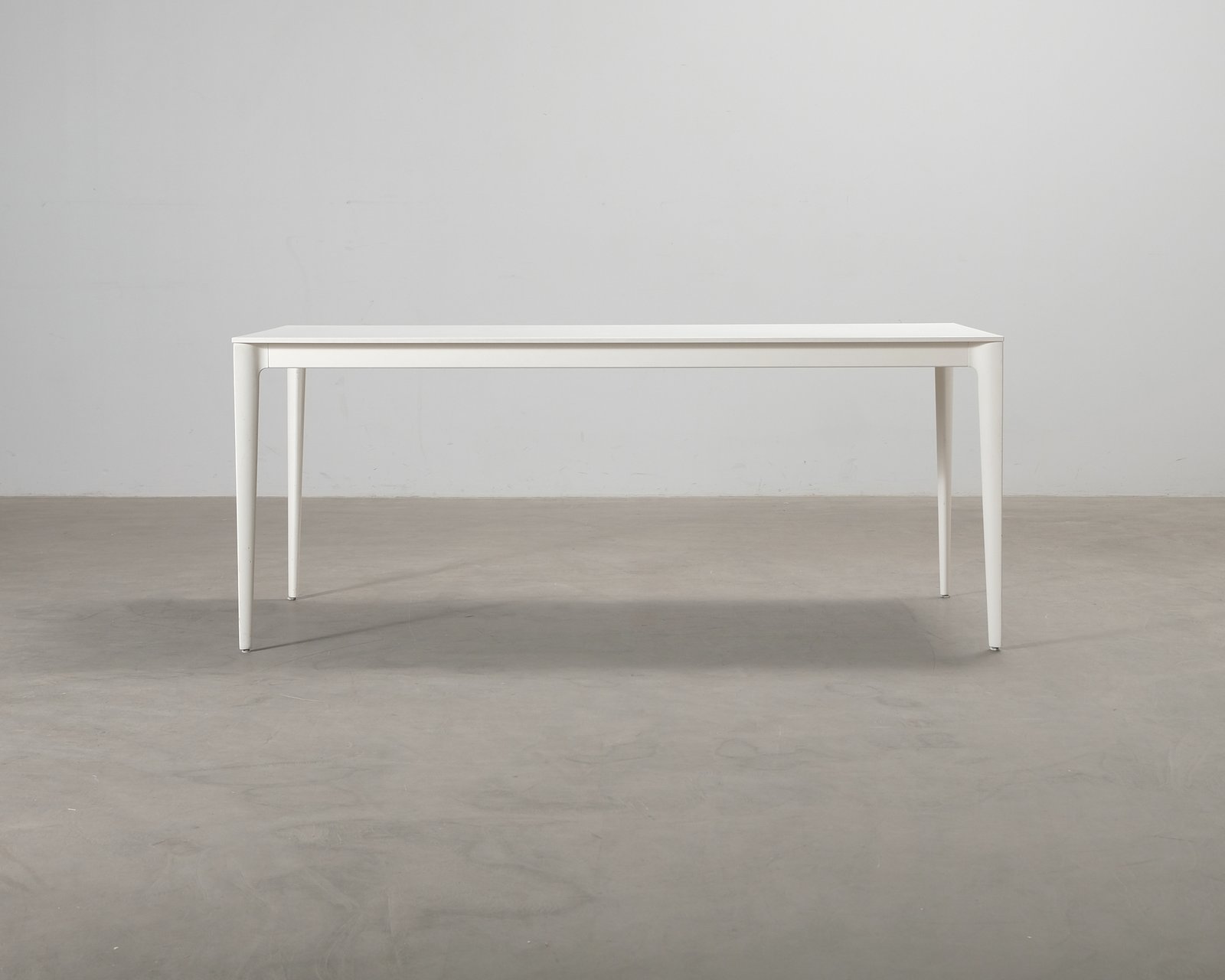 boconept-torino-ruokapoyta-180-cm-valkoinen