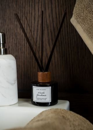 neroli-gardenia-huonetuoksu-hiekka-2