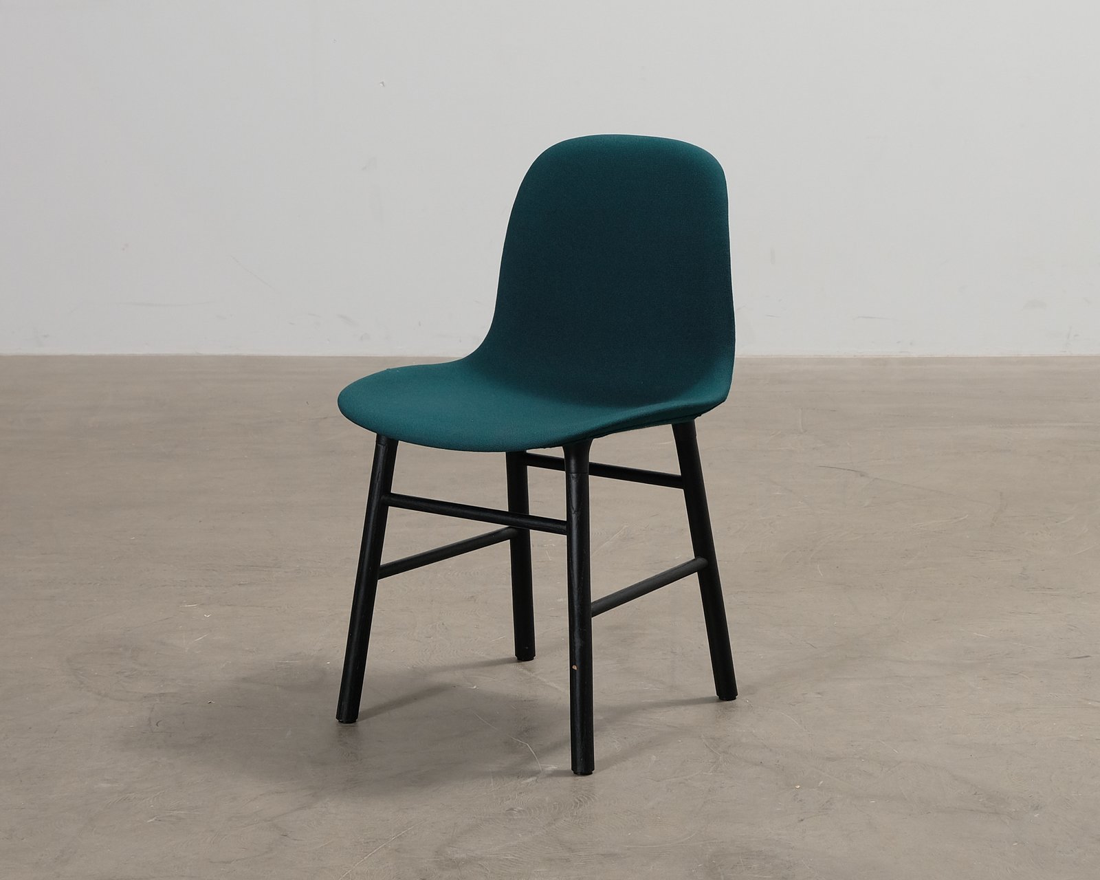 normann-copenhagen-form-tuoli-vihrea