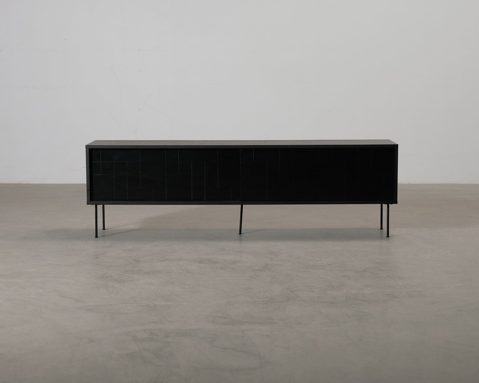 feeldesign-straight-mediataso-musta-2