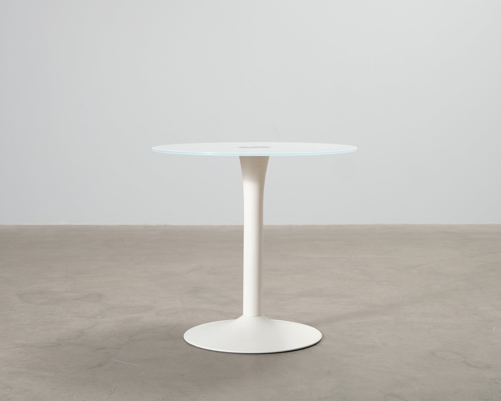 boconcept-new-york-poyta-o-80-cm-valkoinen