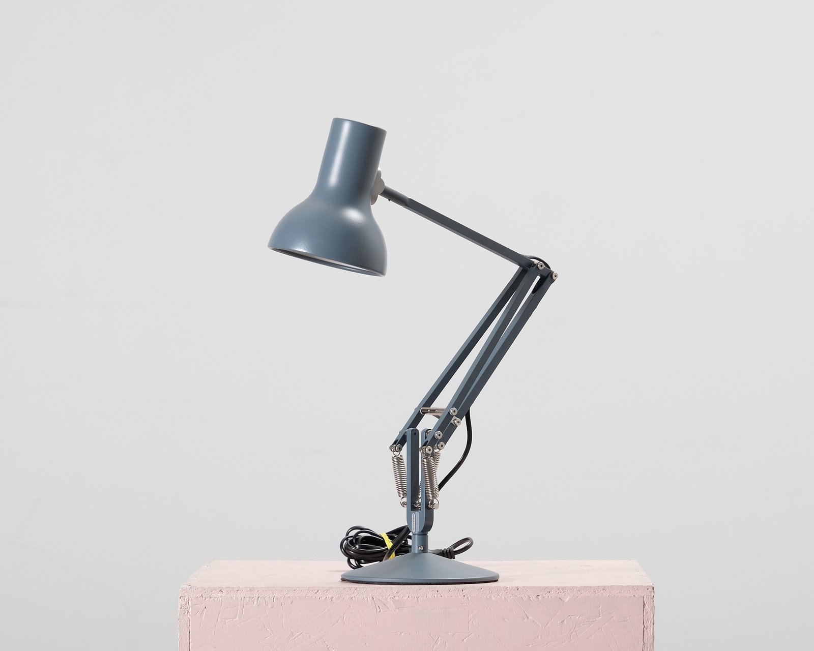 anglepoise-type-75-mini-poytavalaisin-slate-grey