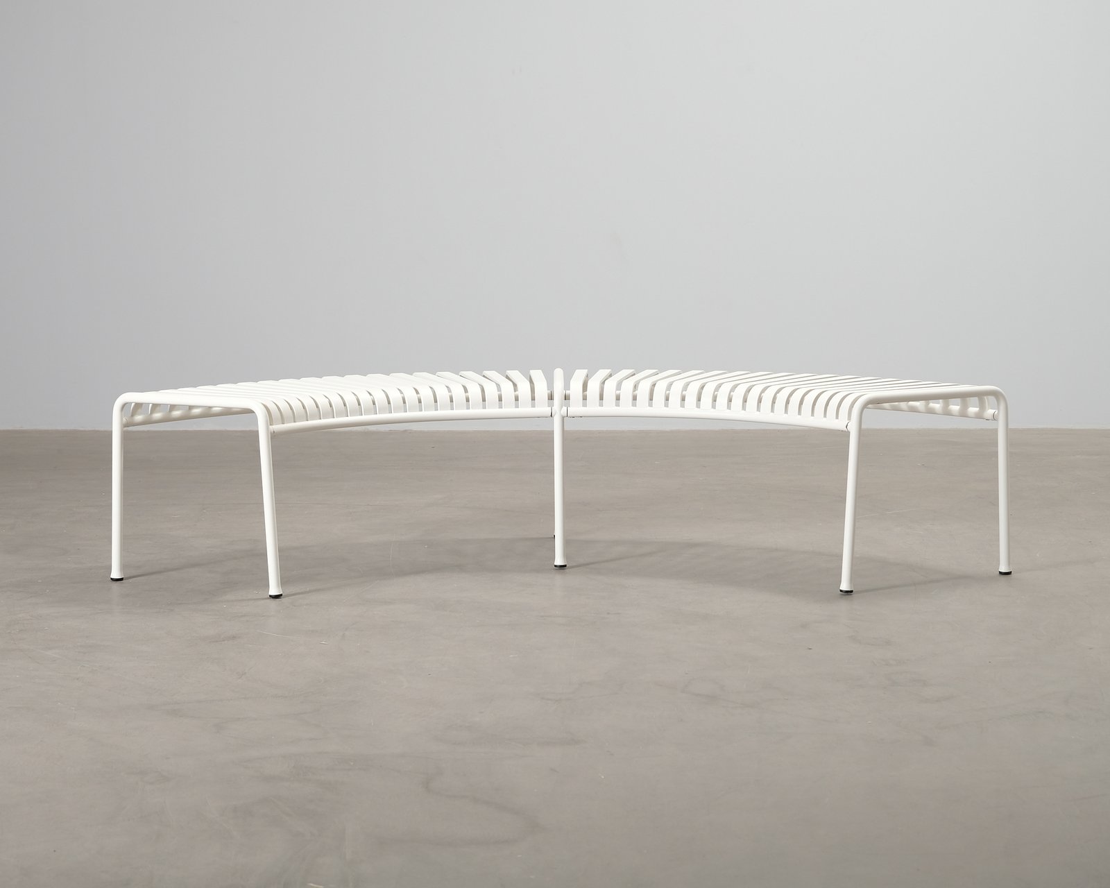 hay-palissade-penkki-cream-white
