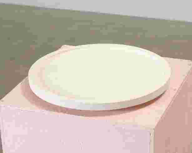 louise-roe-gallery-object-10-tarjotin-kalkkikivi