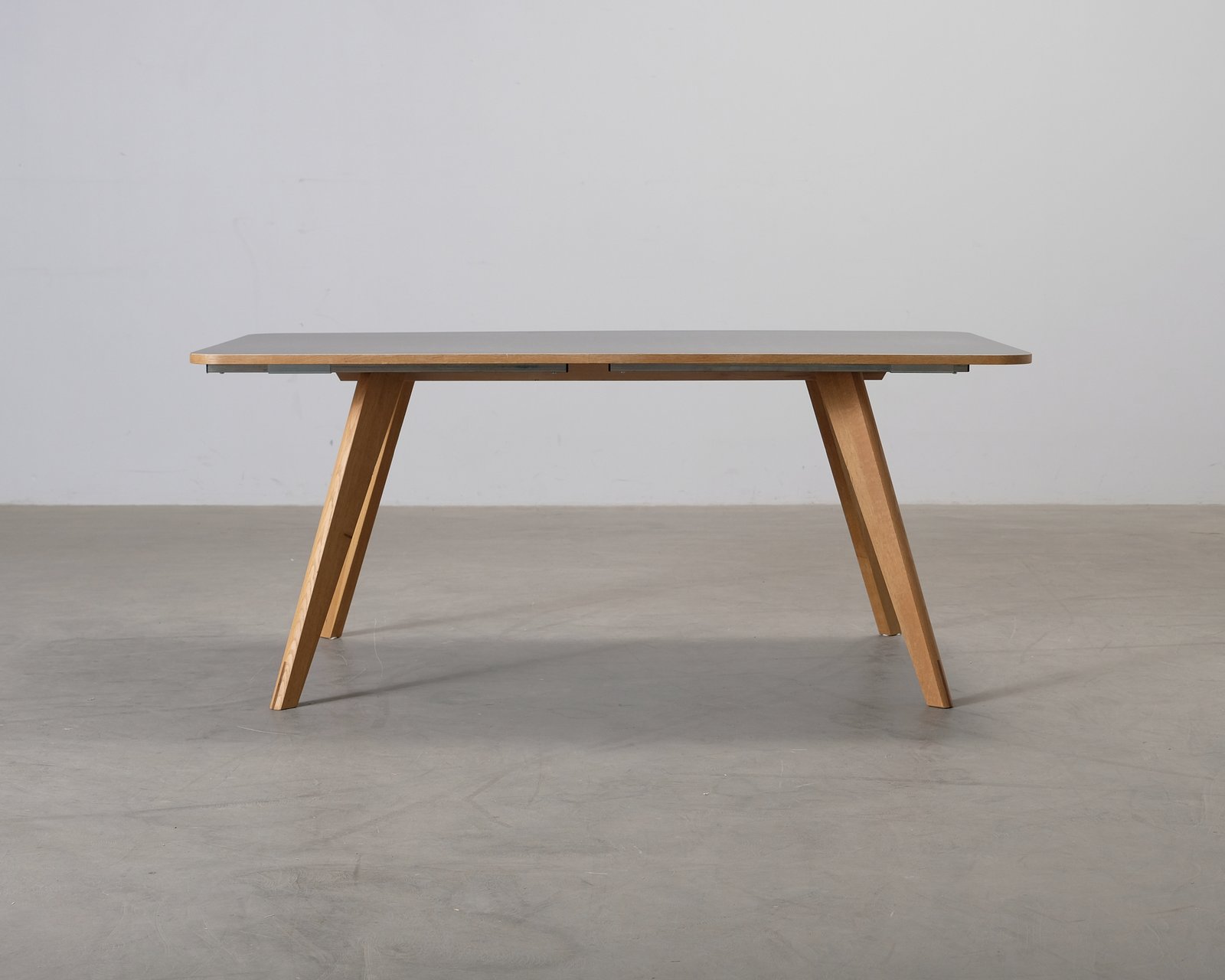bolia-new-mood-square-small-ruokapoyta