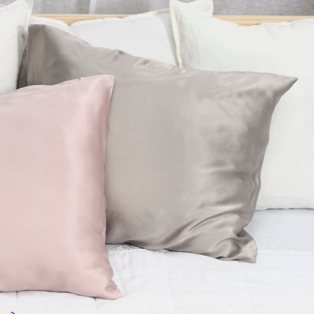 fanni-k-silk-tyynyliina-50x60-cm-harmaa