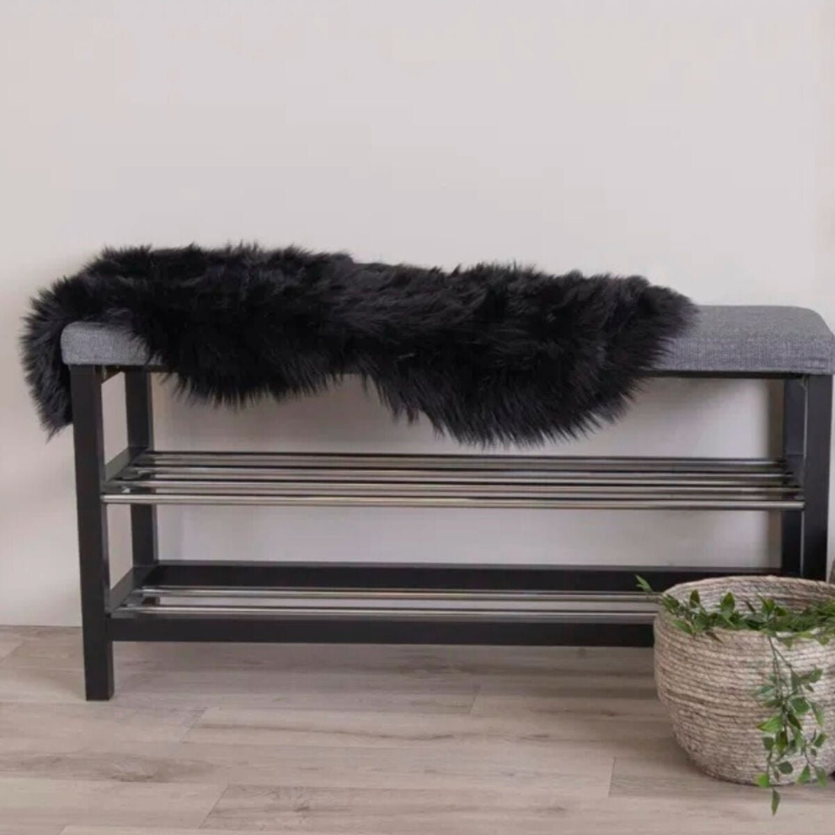 house-nordic-keinotekoinen-lampaantalja-50x85-cm-musta