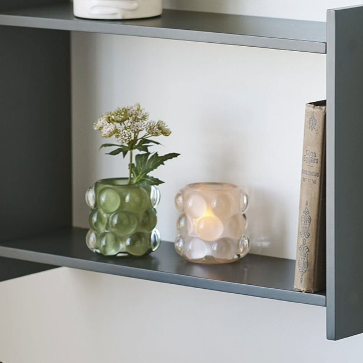 house-nordic-primavera-lasinen-kynttilanjalka-2-kpl-setti-beige-vihrea