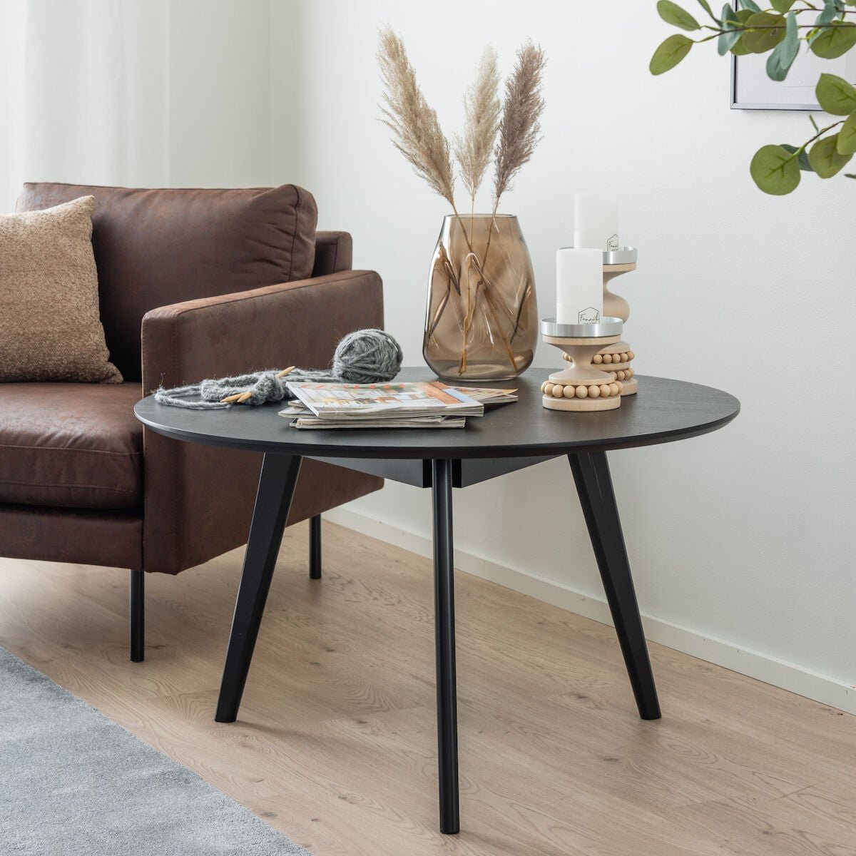 Rowico Home Yumi sohvapöytä pyöreä 90cm musta saarniviilu