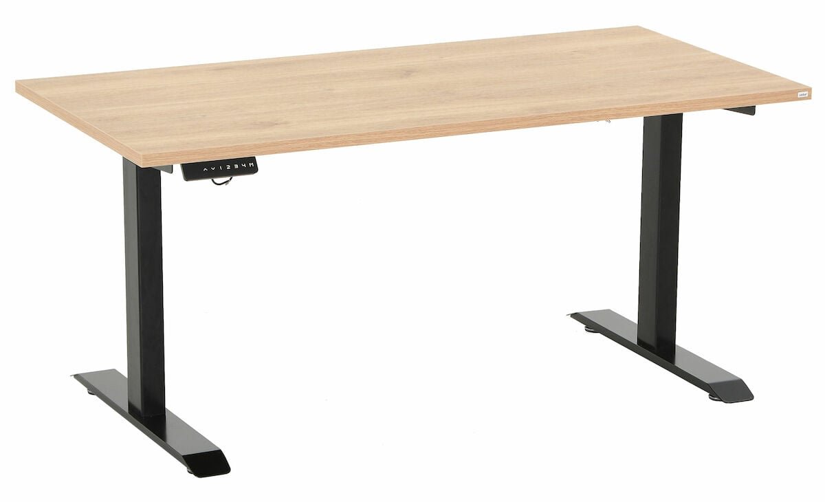 office-sahkopoyta-135x67-cm-tammi-musta-jalka
