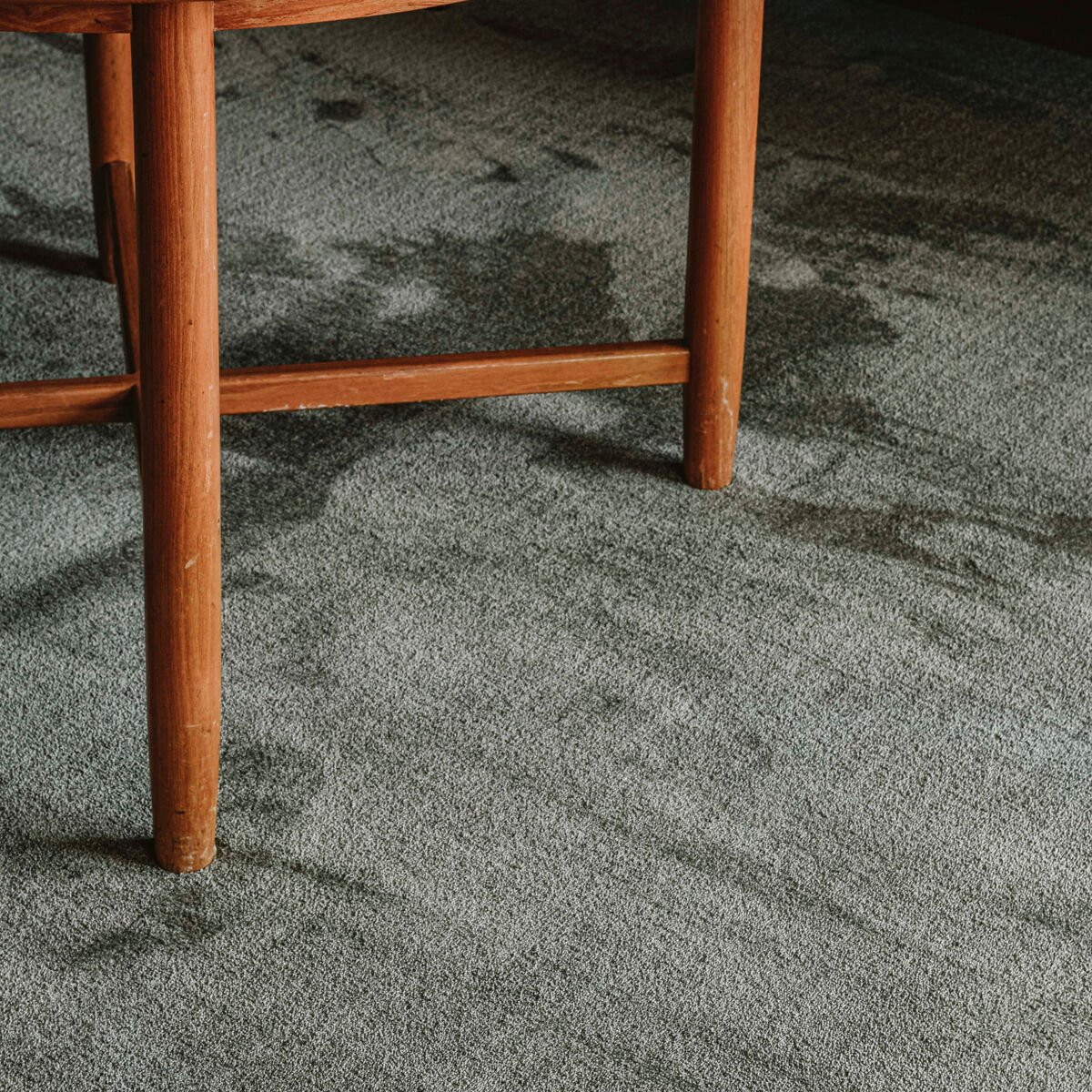 vm-carpet-puuteri-nukkamatto-pyorea-o240-cm-oliivi