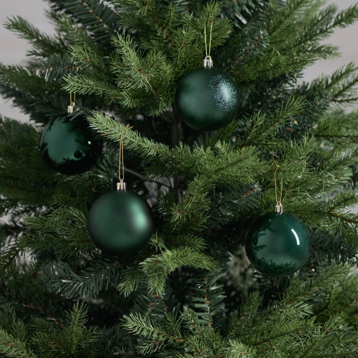 winteria-kuusenpallot-8-kpl-o8-cm-tummanvihrea-sekoitus