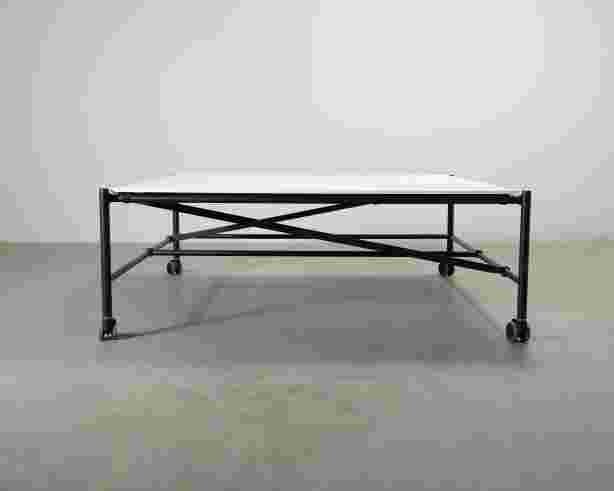 vitra-comma-poyta-200-x-200-cm-valkoinen-musta