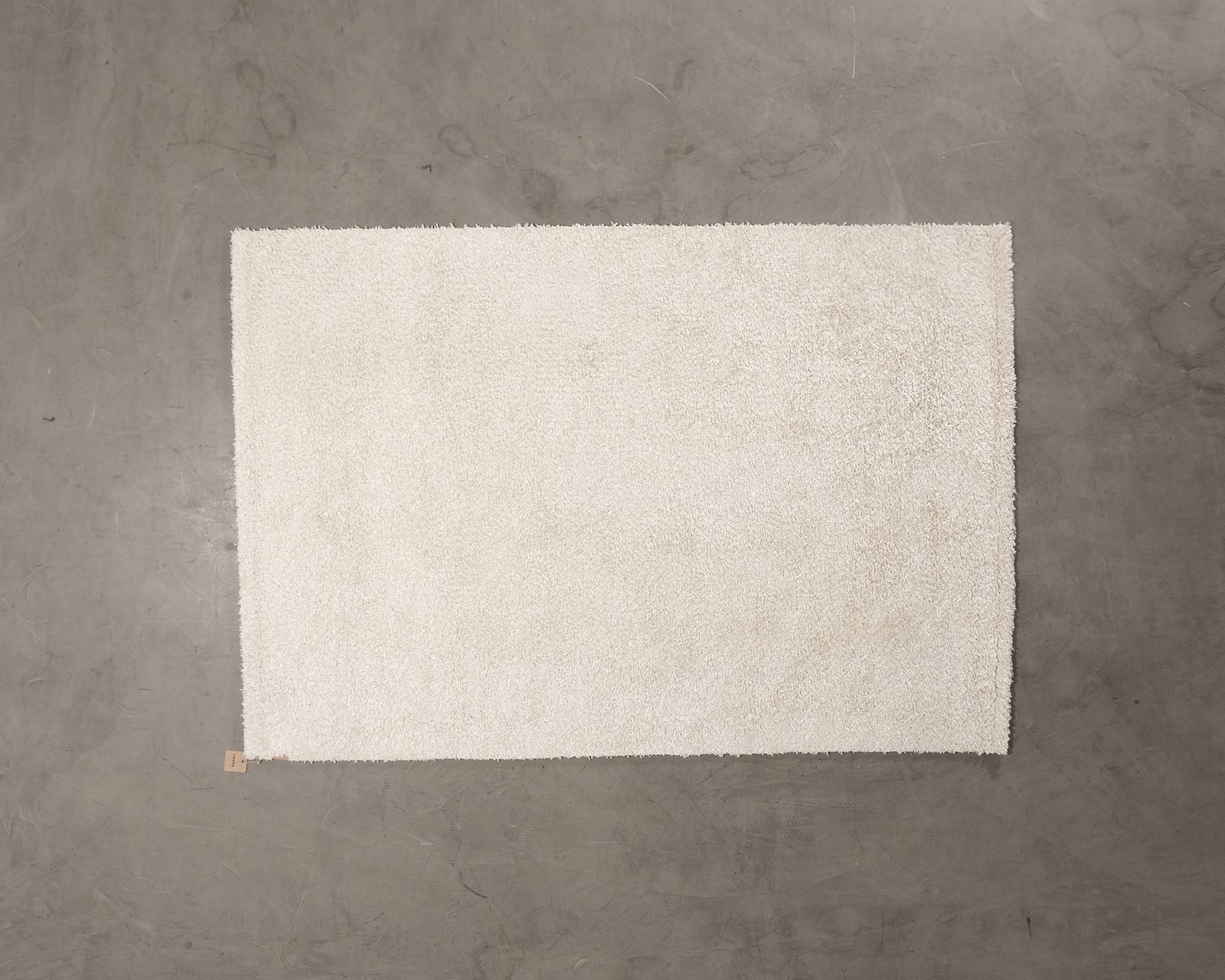roots-living-long-pile-viscose-matto-170-x-240-cm-vaaleanharmaa