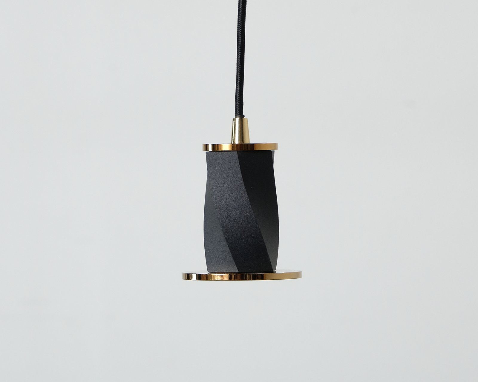 normann-copenhagen-bon-o-9-cm-valaisin-musta