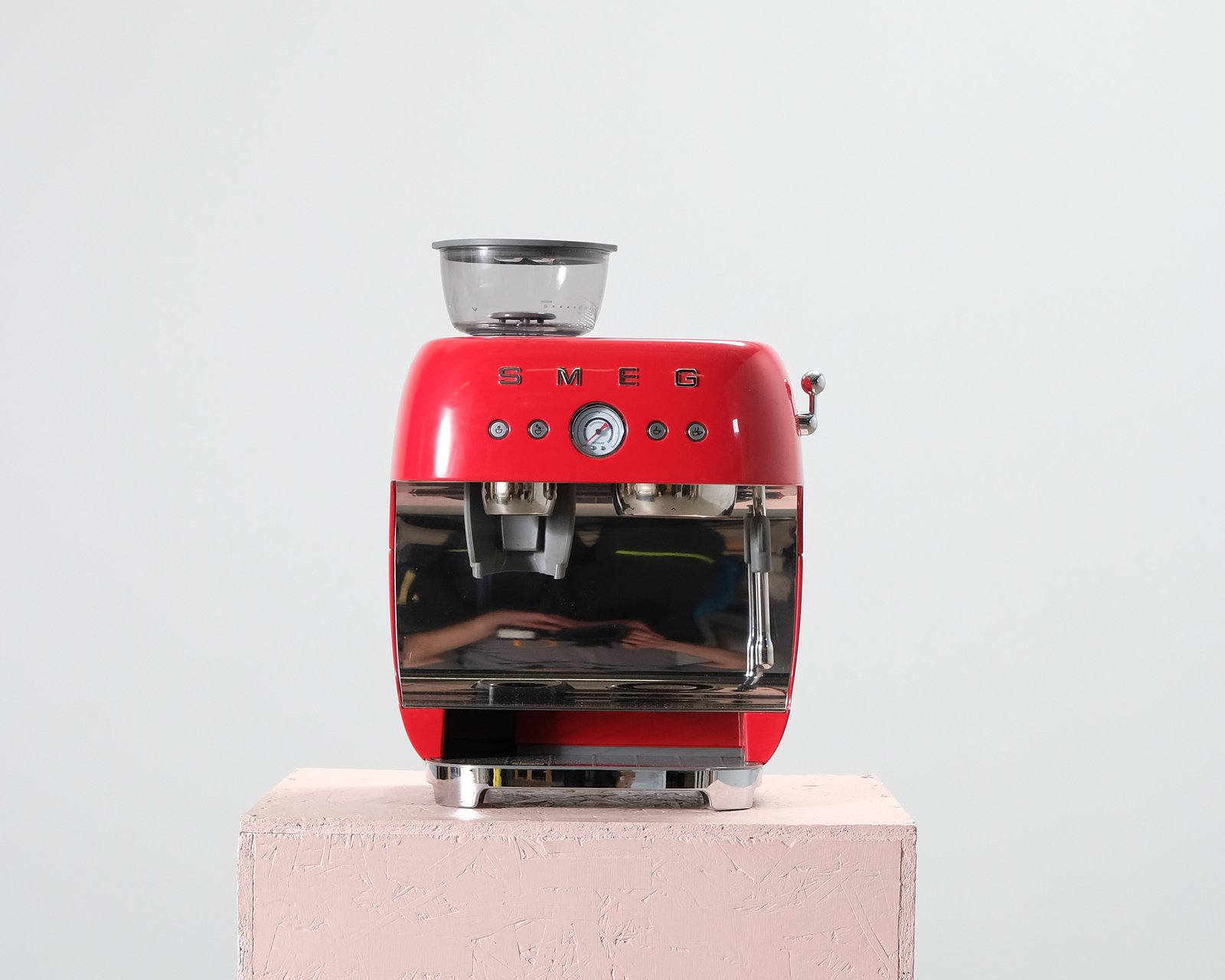 smeg-manuaalinen-espressokone-punainen