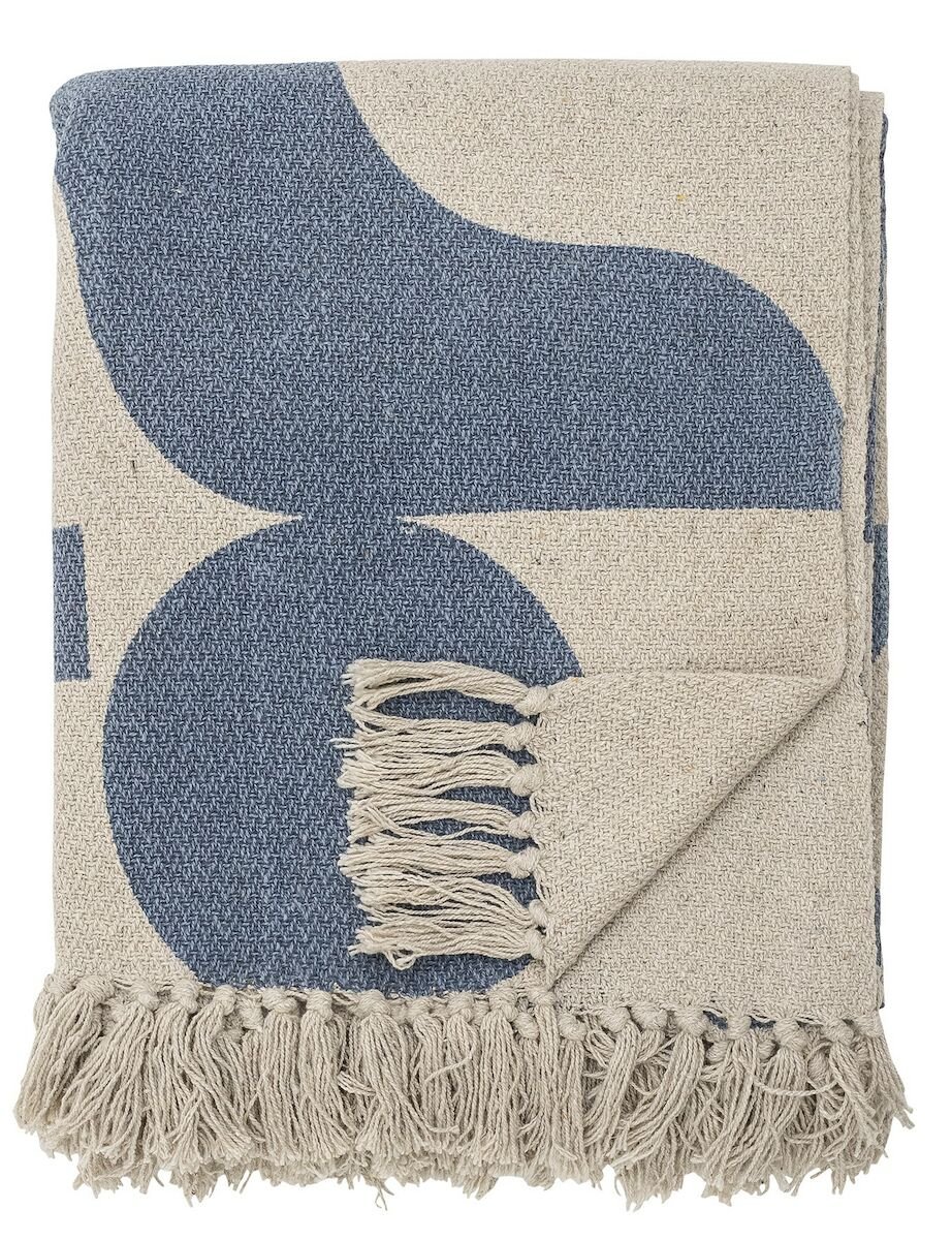 bloomingville-agno-torkkupeitto-160x130-cm-beige-sininen