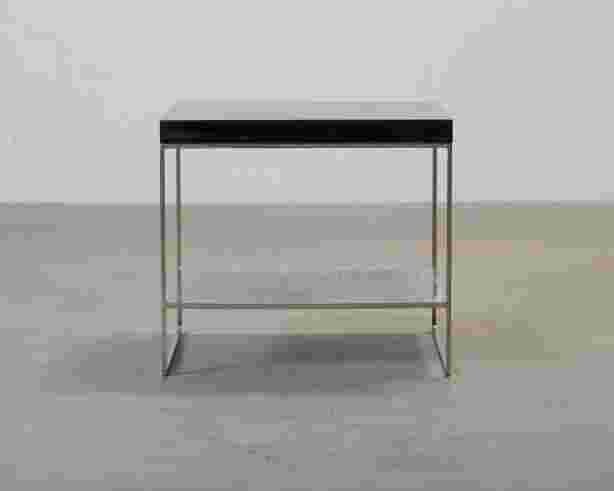 minotti-sohvapoyta-60-x-60-cm